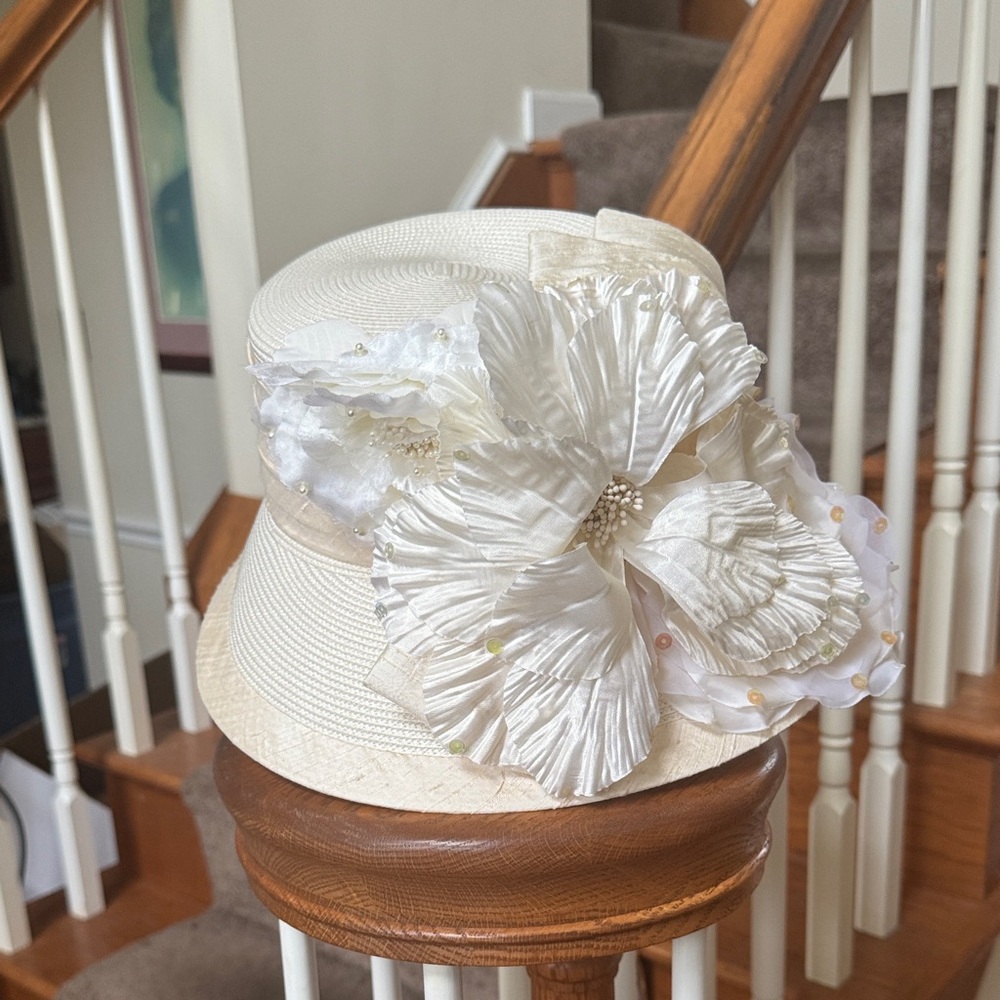 Elegant Cream Floral Women's Hat